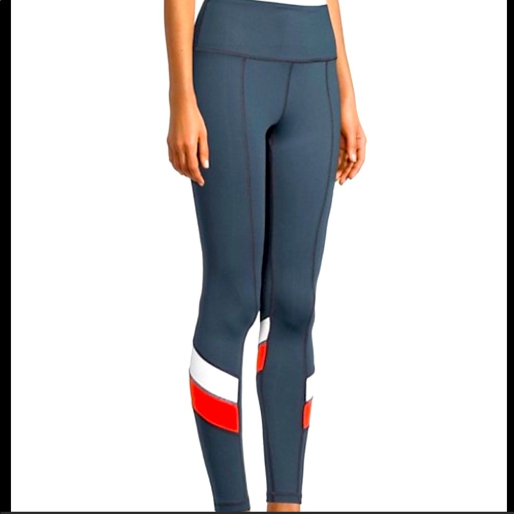 Vimmia women’s fleet leggings in carbon